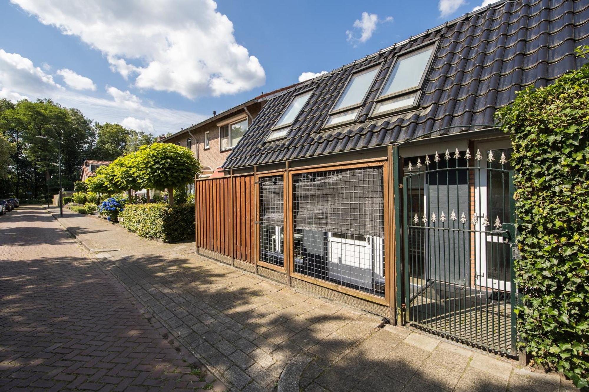 Luxe appartementen Apeldoorn with Outside JACUZZI&SAUNA Buitenkant foto