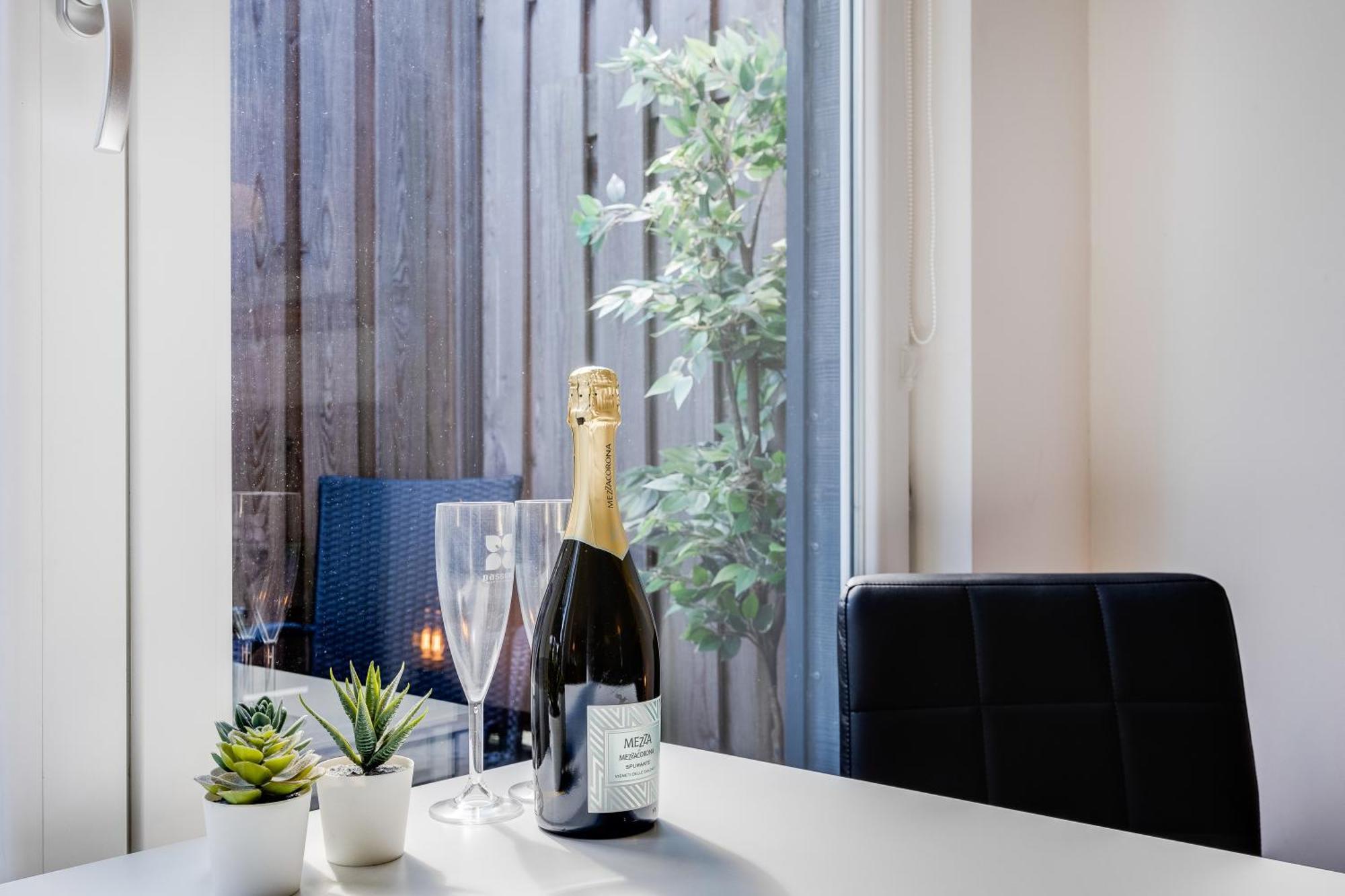 Luxe appartementen Apeldoorn with Outside JACUZZI&SAUNA Buitenkant foto