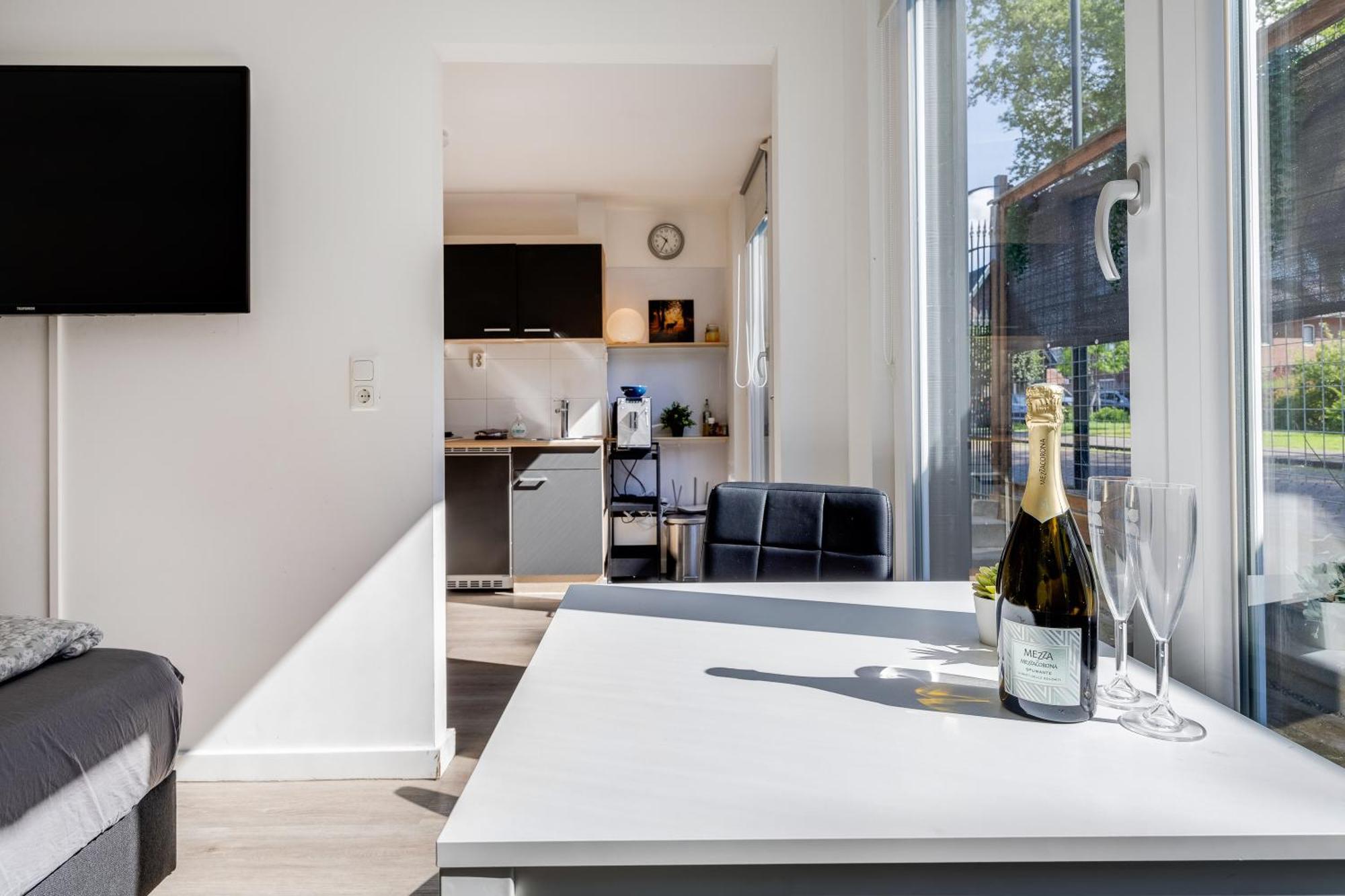 Luxe appartementen Apeldoorn with Outside JACUZZI&SAUNA Buitenkant foto