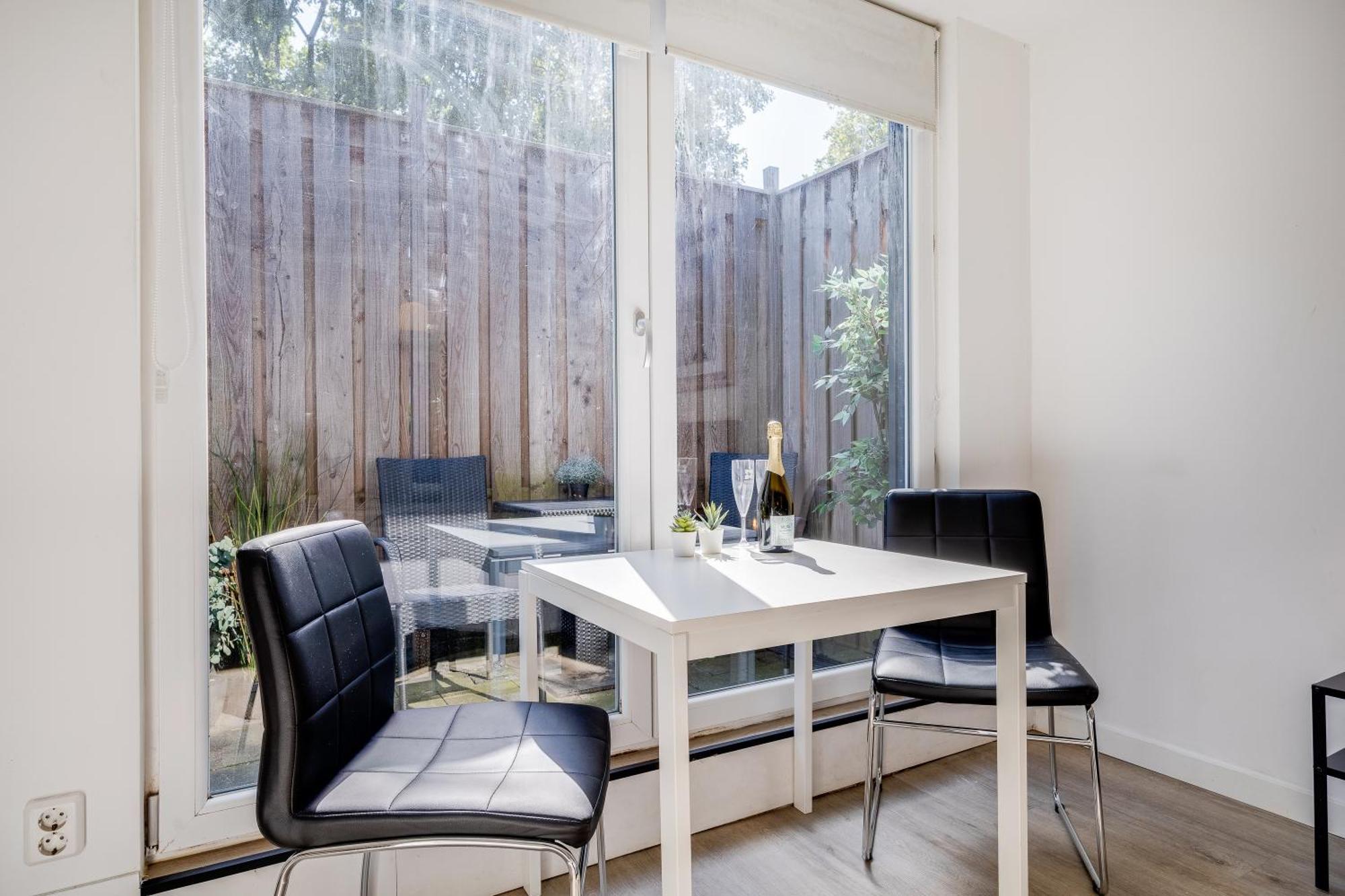 Luxe appartementen Apeldoorn with Outside JACUZZI&SAUNA Buitenkant foto